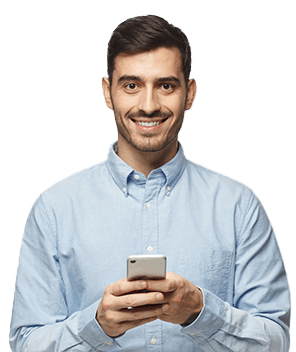 Hombre con Tarjeta - beneficios Tarjeta de Crédito