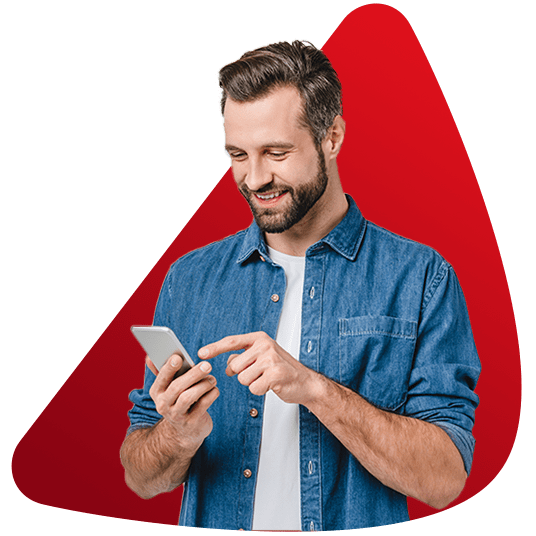 Hombre con celular