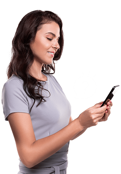 Muje con celular - Preguntas Frecuentes Fiducia Inmobiliaria